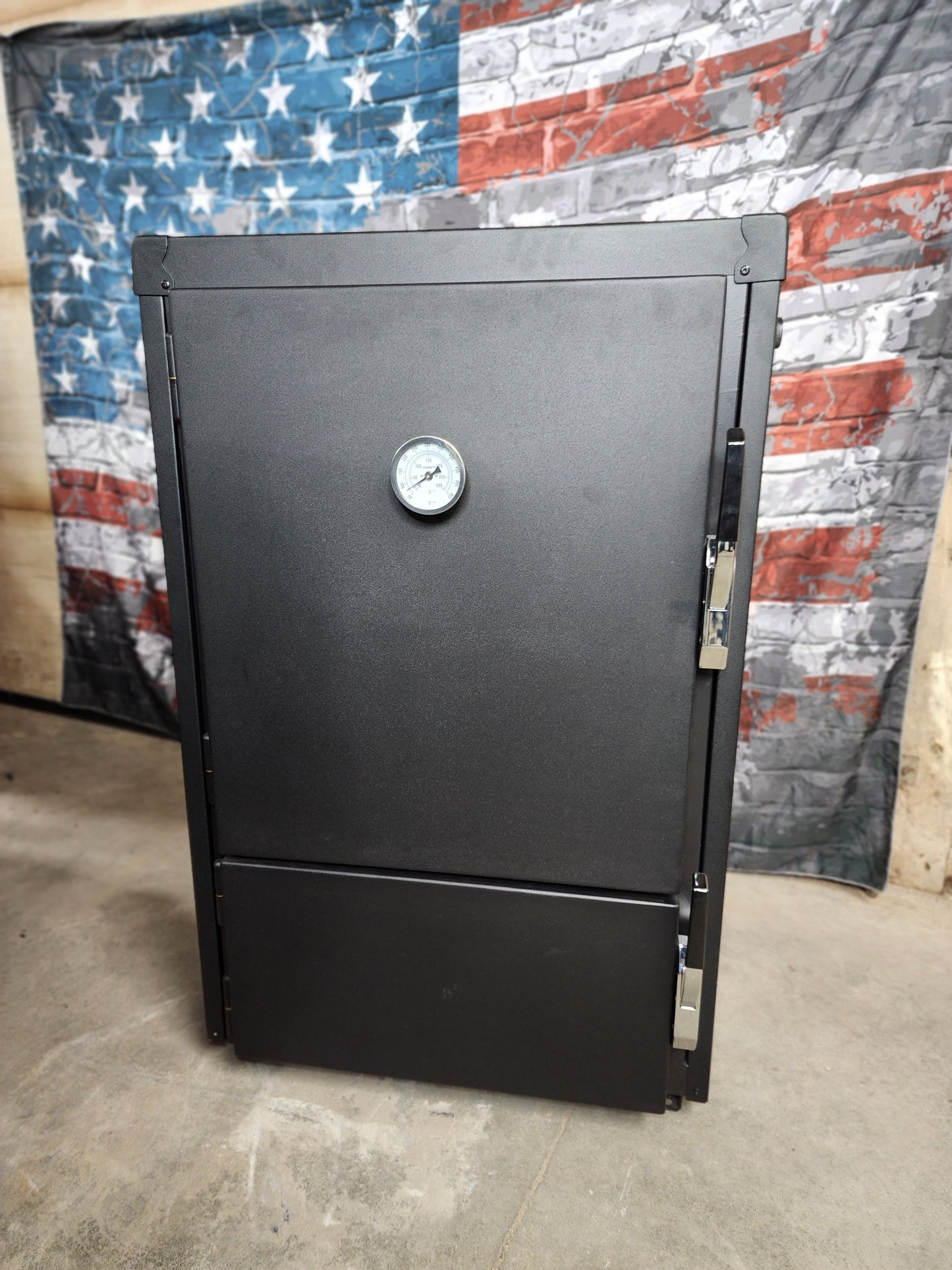 The Qube'd Pint - GEN23 in stock, casters not shown
